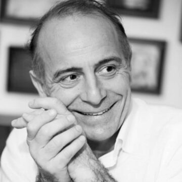 Ananta Ananta Sylvain Girard - Ayurvedic Yoga Massage Training course since 1996